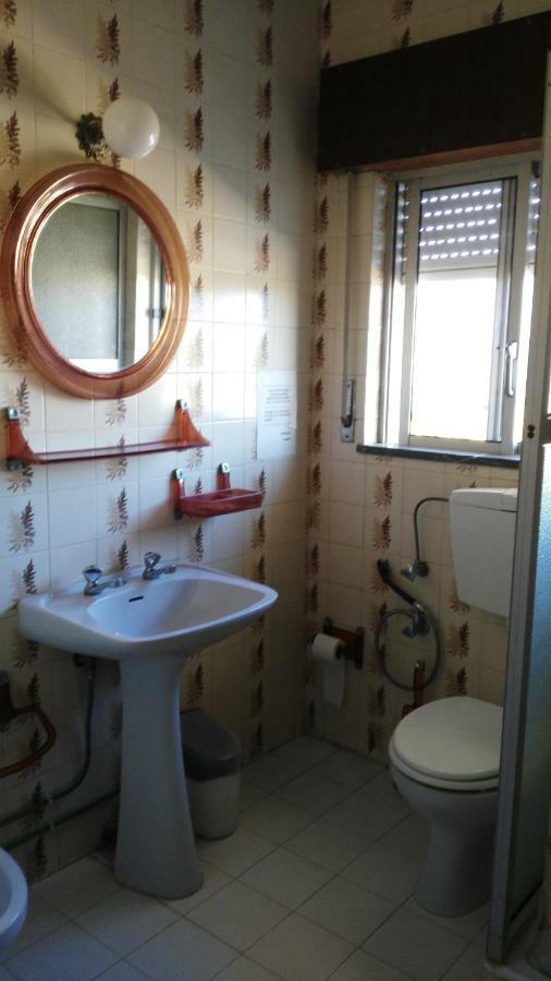 Residencial Espadinha Quarteira Phòng bức ảnh